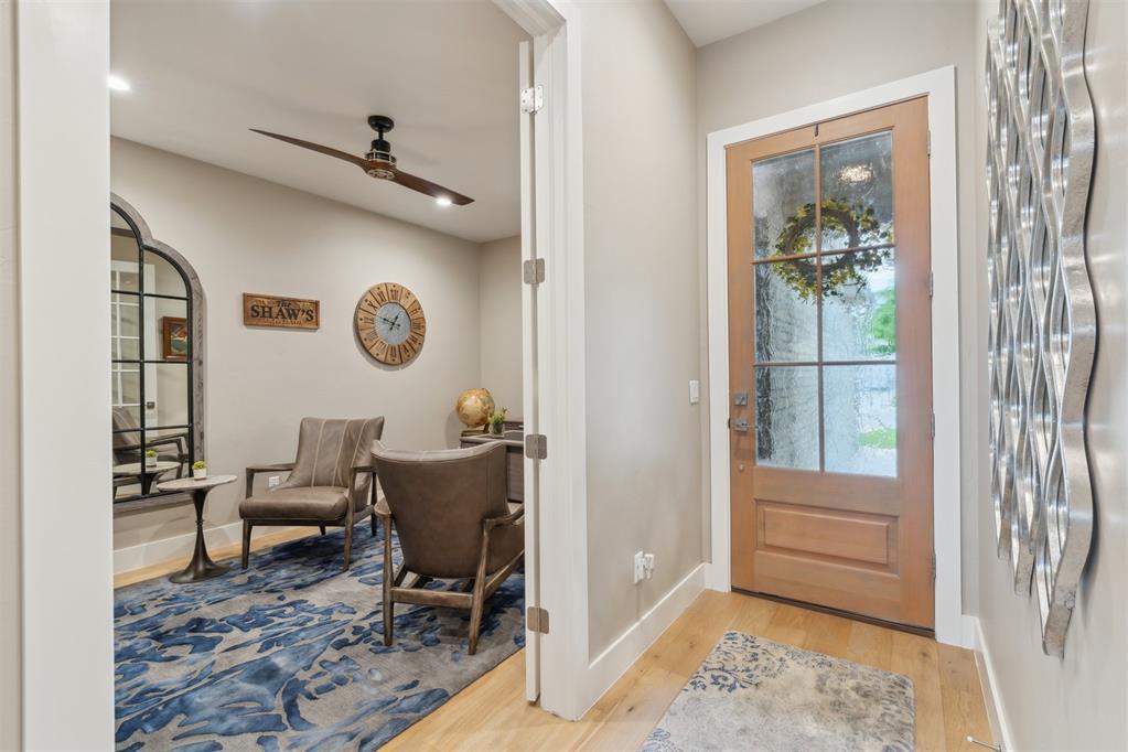 117 Pont De Normandie Court