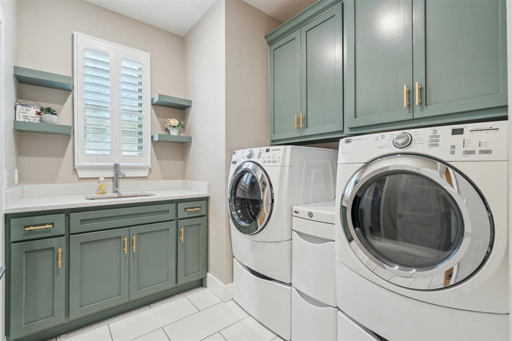 117 Pont De Normandie Court