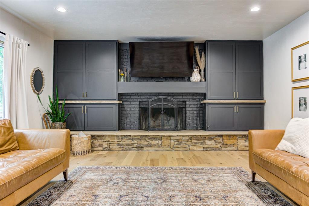 5612 Parkhurst Circle