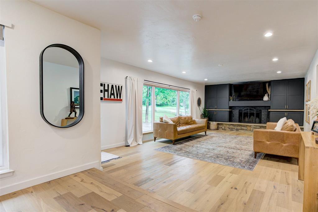 5612 Parkhurst Circle