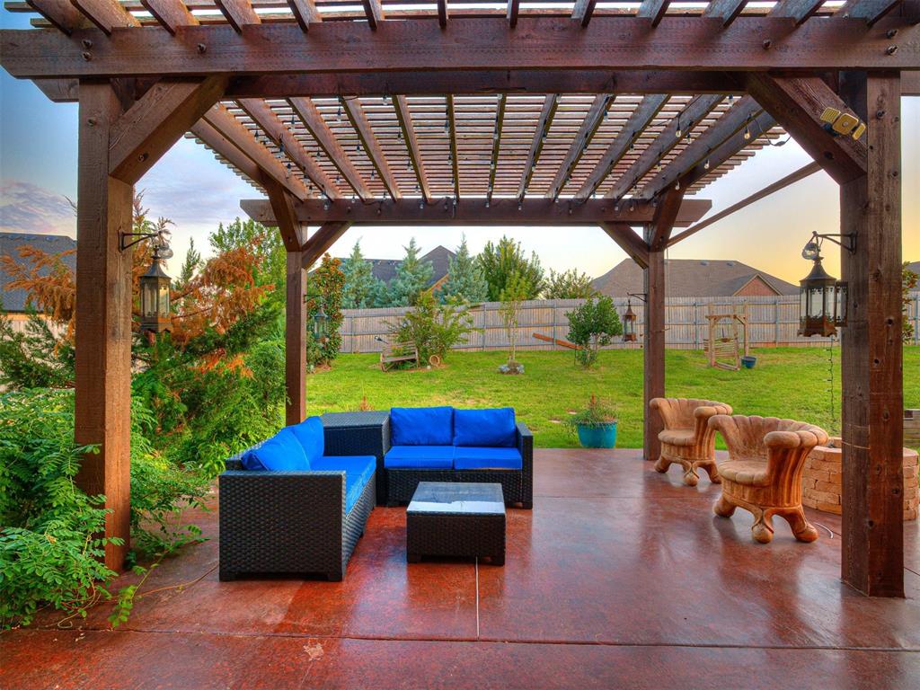 1808 NW 195th Circle