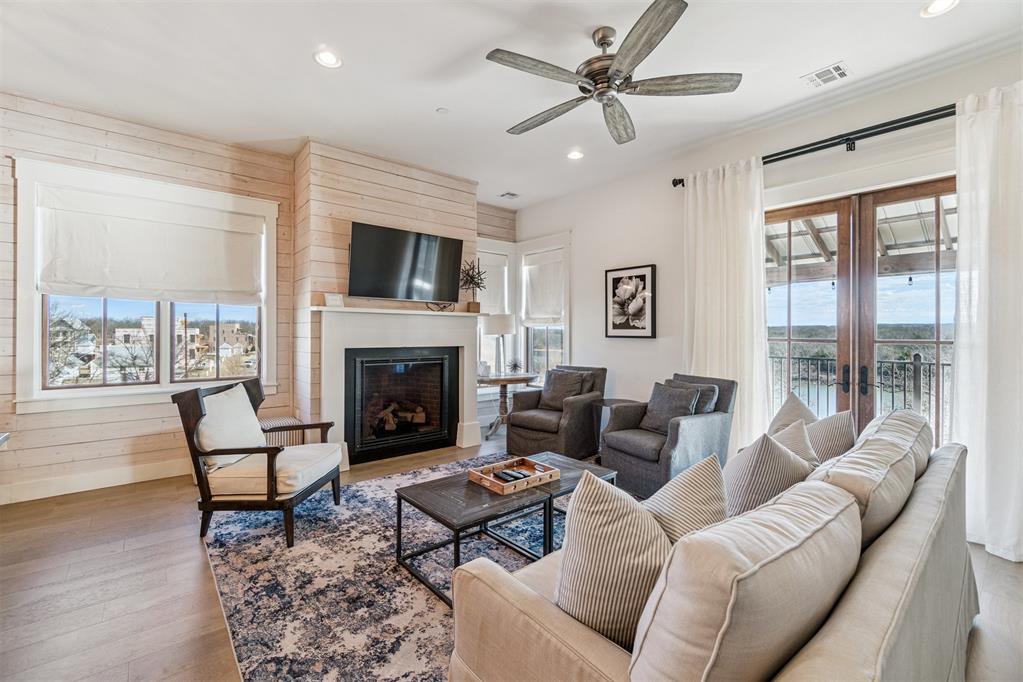 29 Water Street Unit: 10F