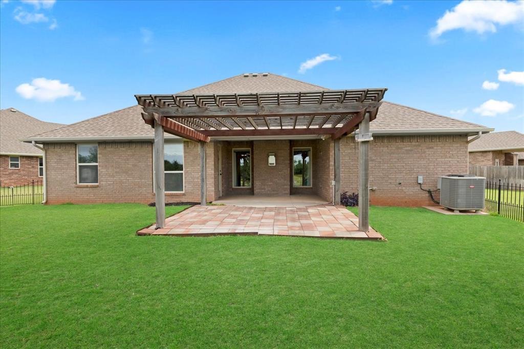 10840 NW 32nd Terrace