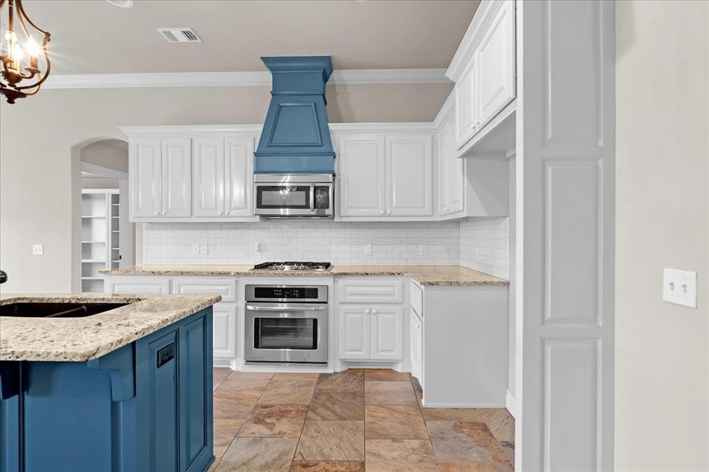 10840 NW 32nd Terrace