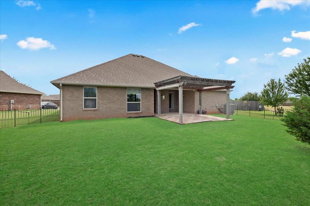 10840 NW 32nd Terrace