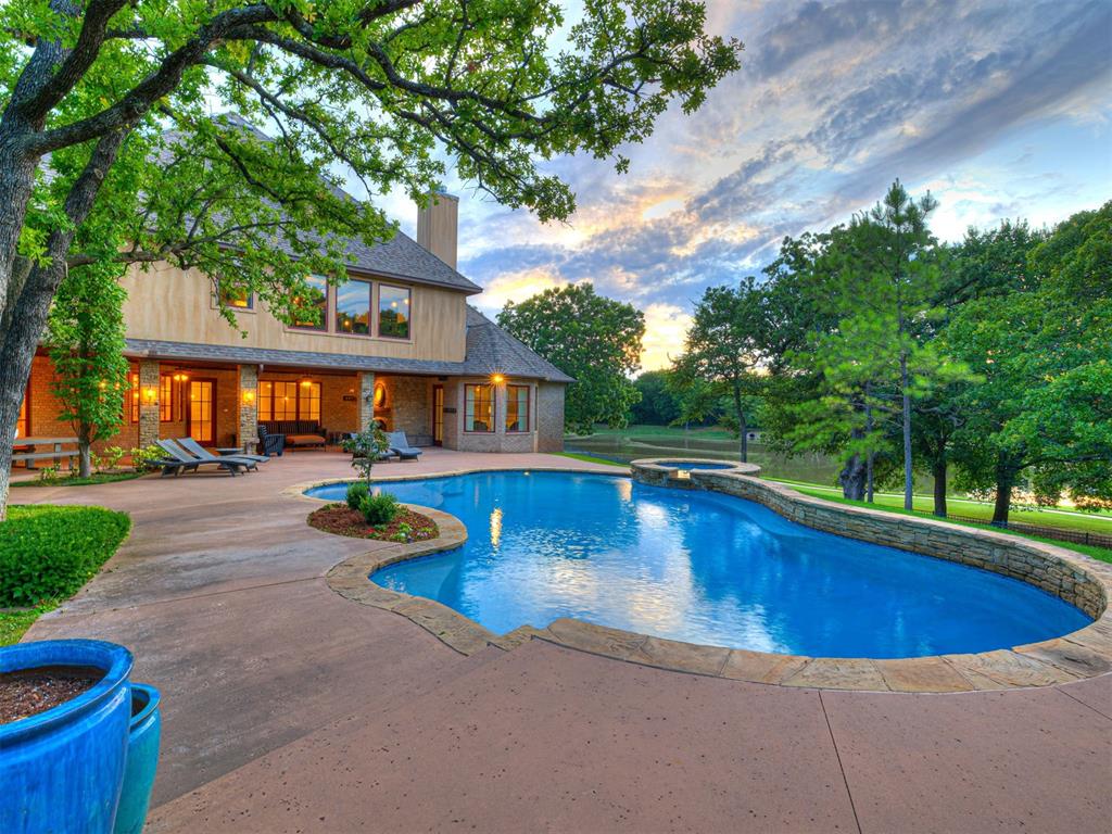 11832 Lorenta Circle