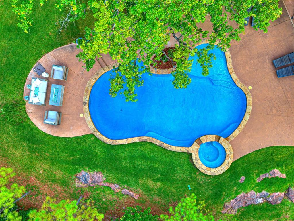 11832 Lorenta Circle