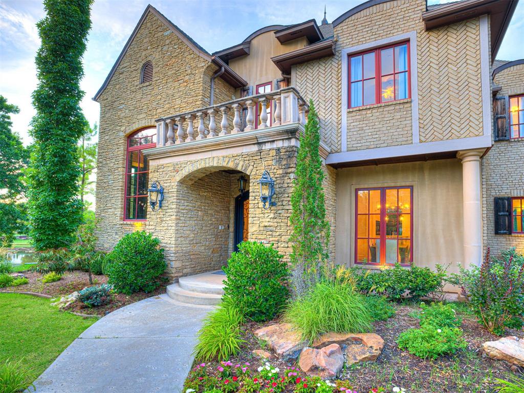 11832 Lorenta Circle