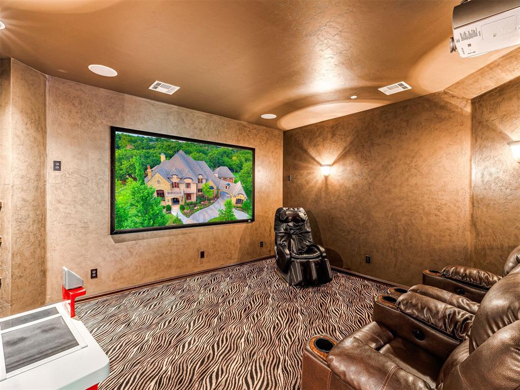 11832 Lorenta Circle