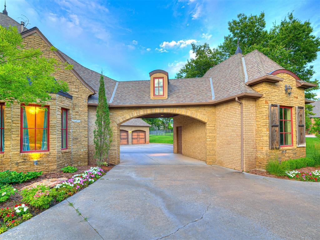 11832 Lorenta Circle