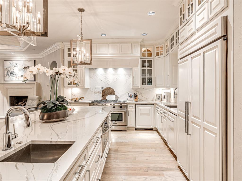 11832 Lorenta Circle