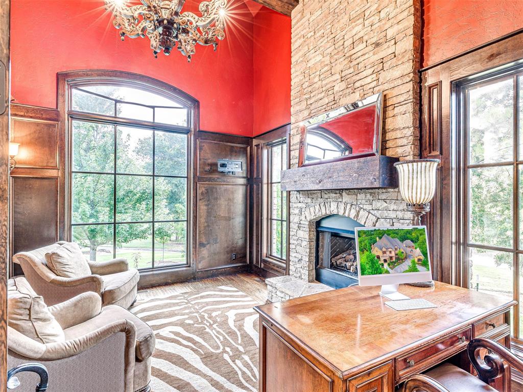 11832 Lorenta Circle