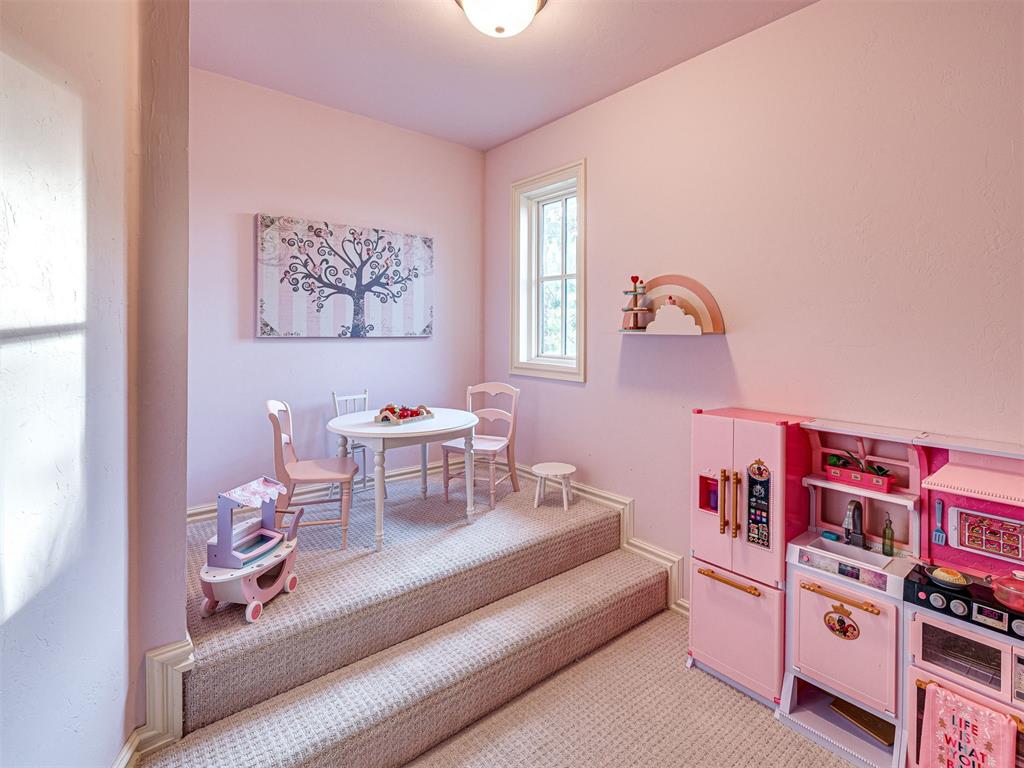 11832 Lorenta Circle