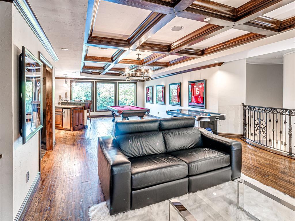 11832 Lorenta Circle