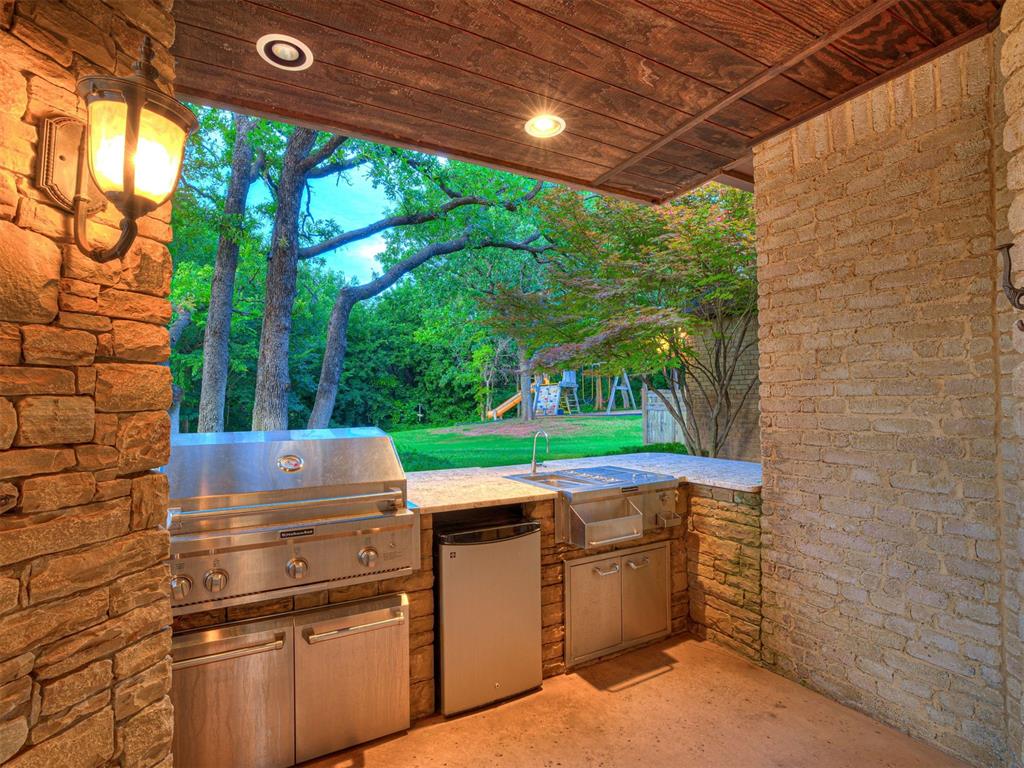 11832 Lorenta Circle