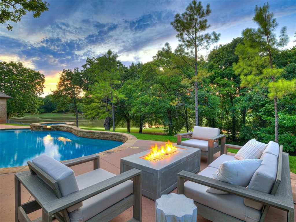 11832 Lorenta Circle