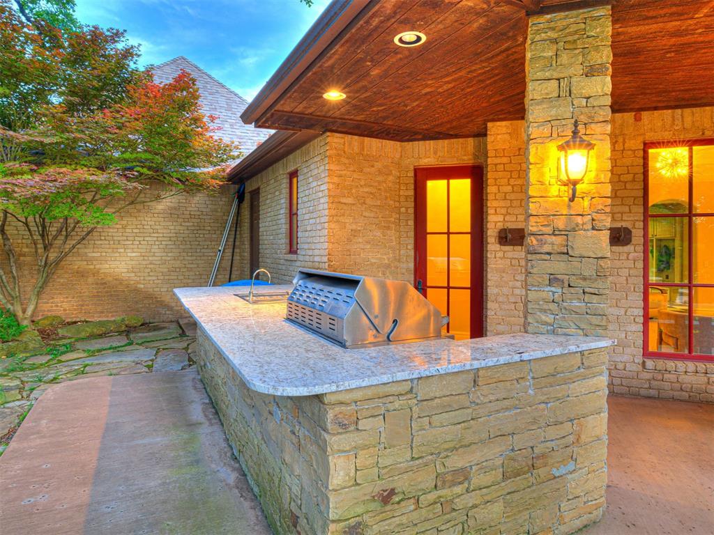 11832 Lorenta Circle