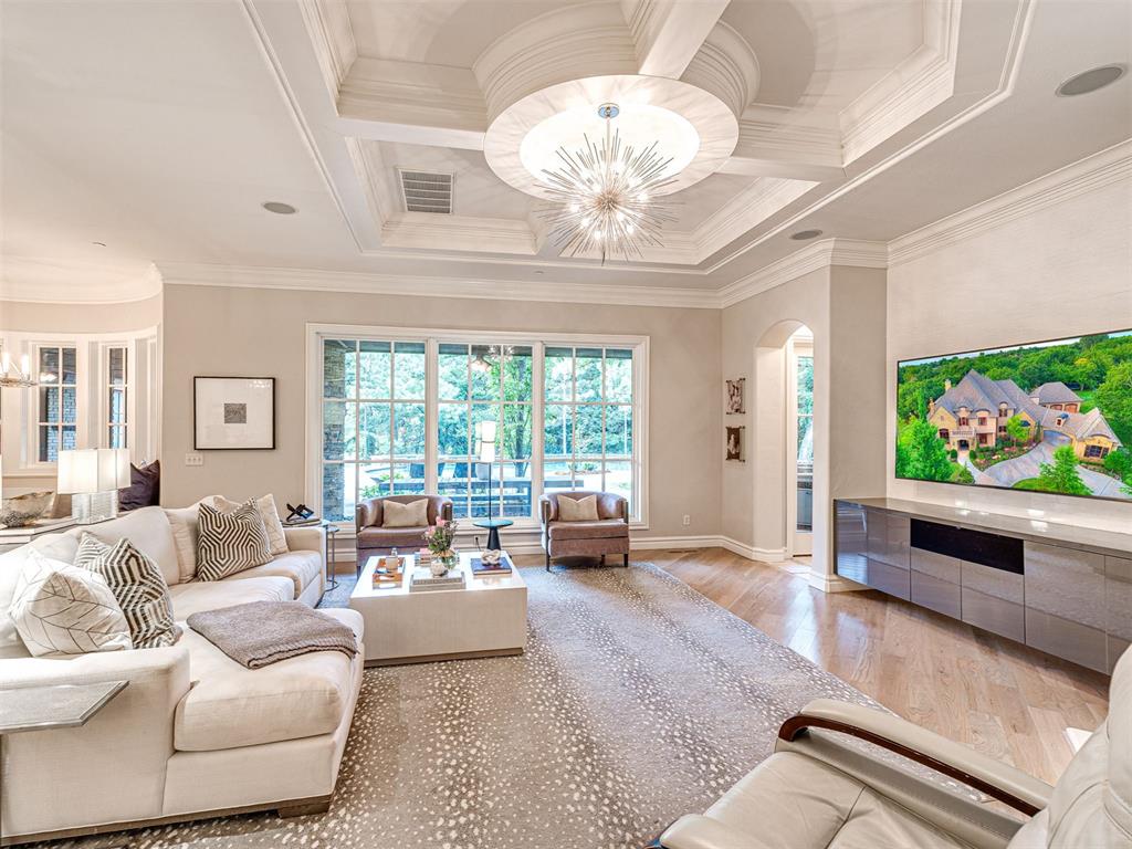 11832 Lorenta Circle