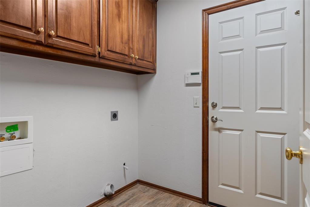 16004 Sheffield Boulevard