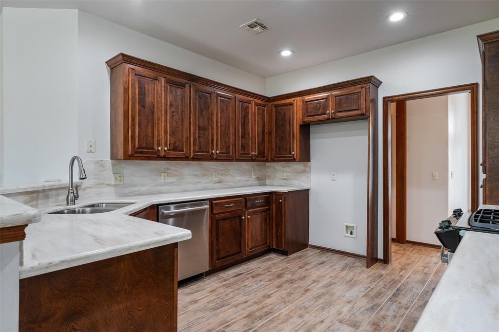 16004 Sheffield Boulevard