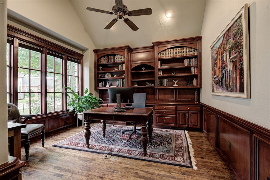 6525 Oak Heritage