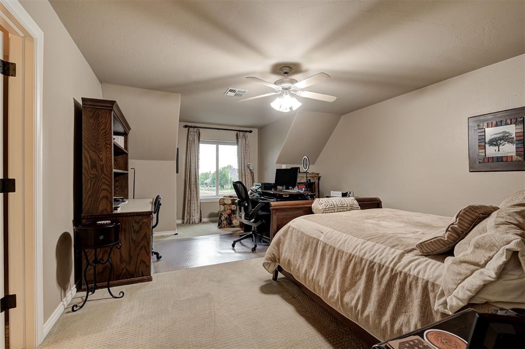 6525 Oak Heritage