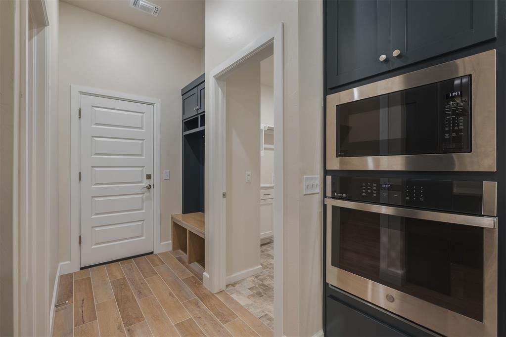 11160 Black Lion Court