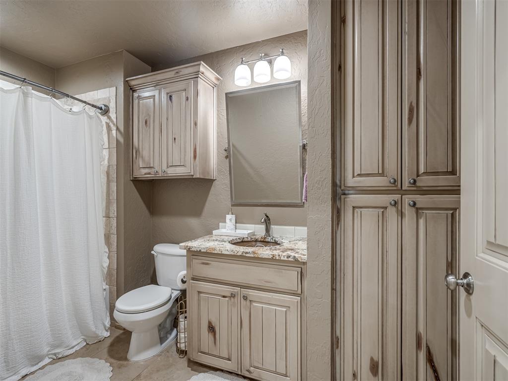 401 S Riverside Drive