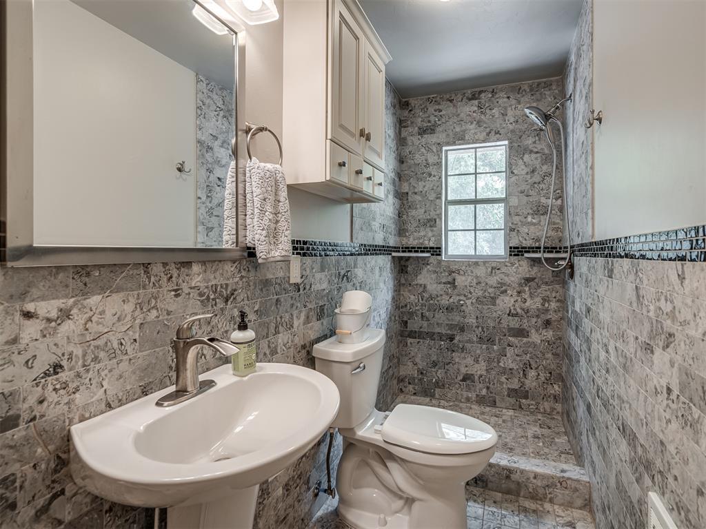 401 S Riverside Drive