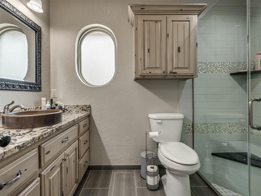 401 S Riverside Drive