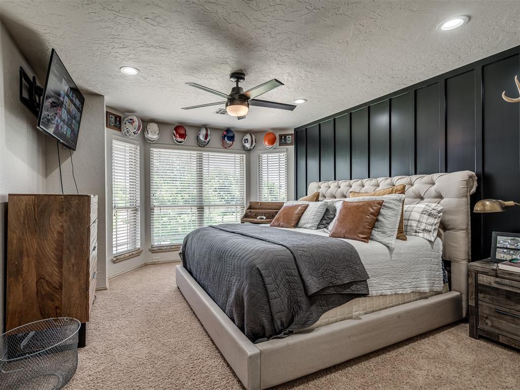 401 S Riverside Drive