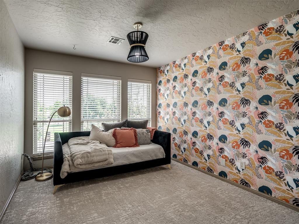 401 S Riverside Drive