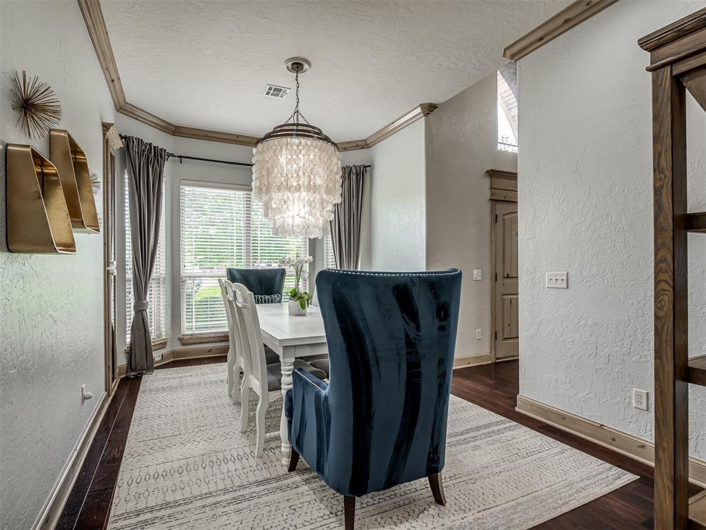 401 S Riverside Drive