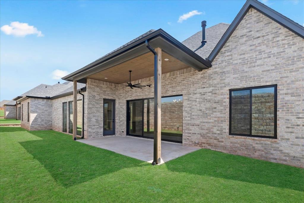 3917 Stone Bluff Way