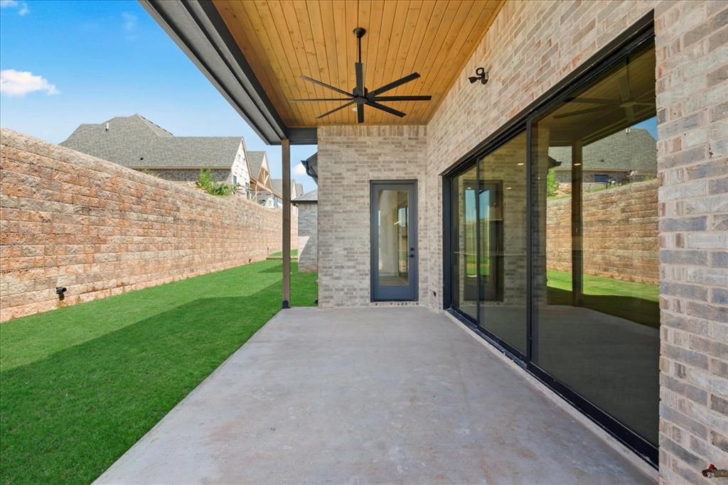 3917 Stone Bluff Way
