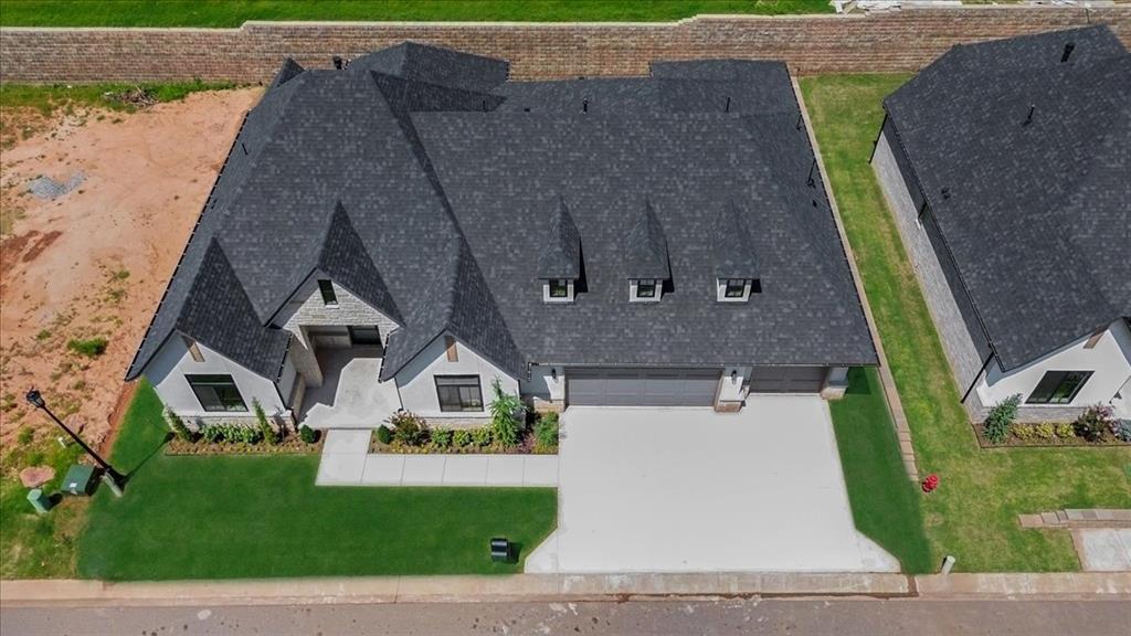 3901 Stone Bluff Way
