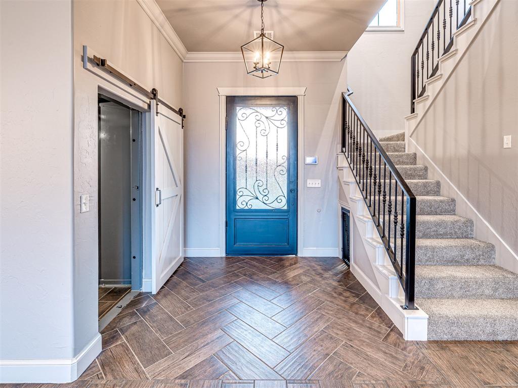 115 Weaver Court