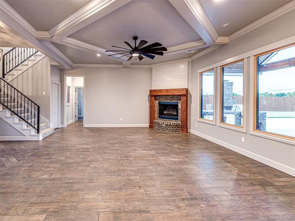 115 Weaver Court