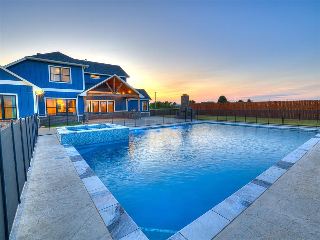 115 Weaver Court
