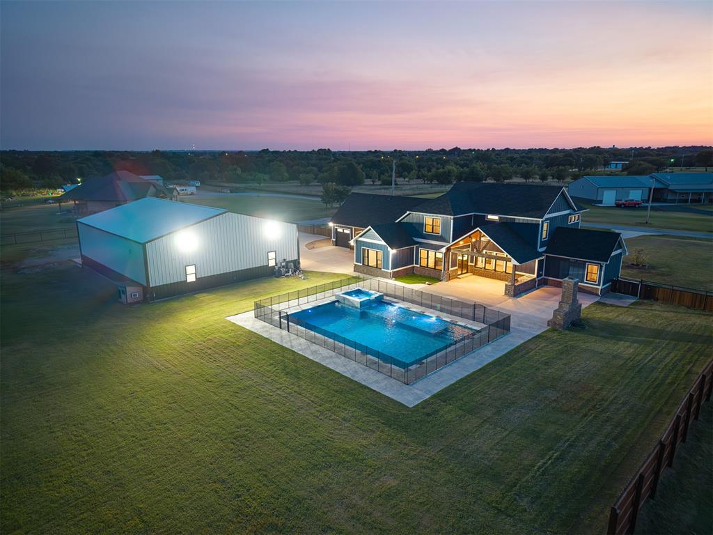 115 Weaver Court