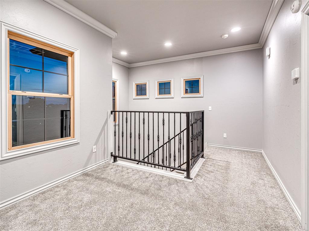 115 Weaver Court
