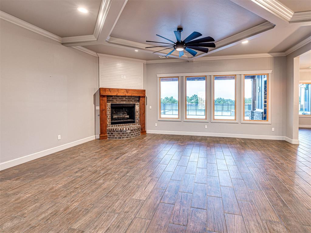 115 Weaver Court