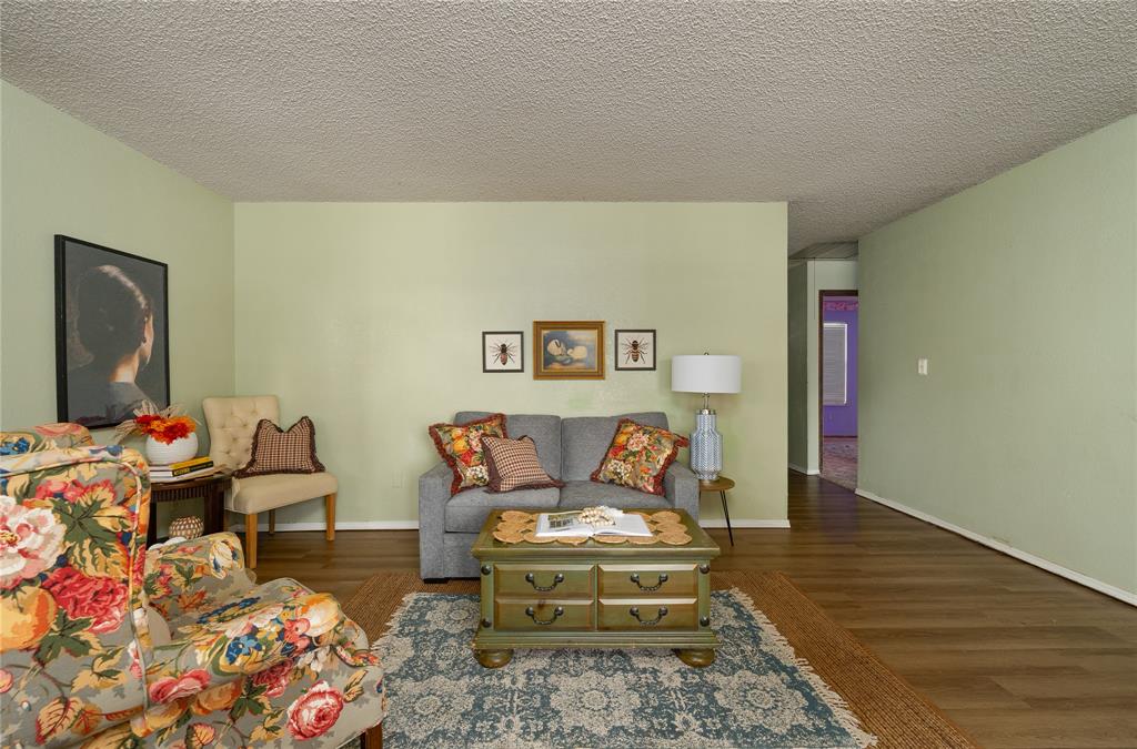 8814 E E 134th St Street