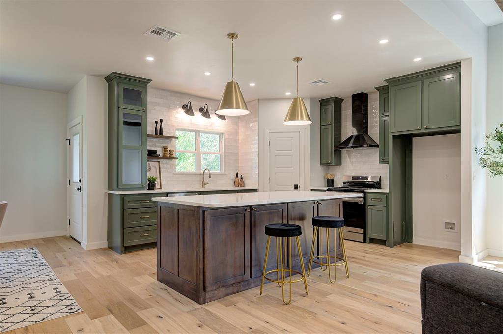 1802 E Harrison Avenue