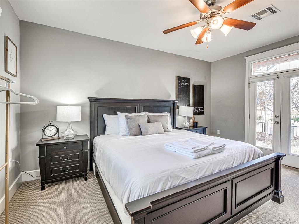 33 Boardwalk Unit: B