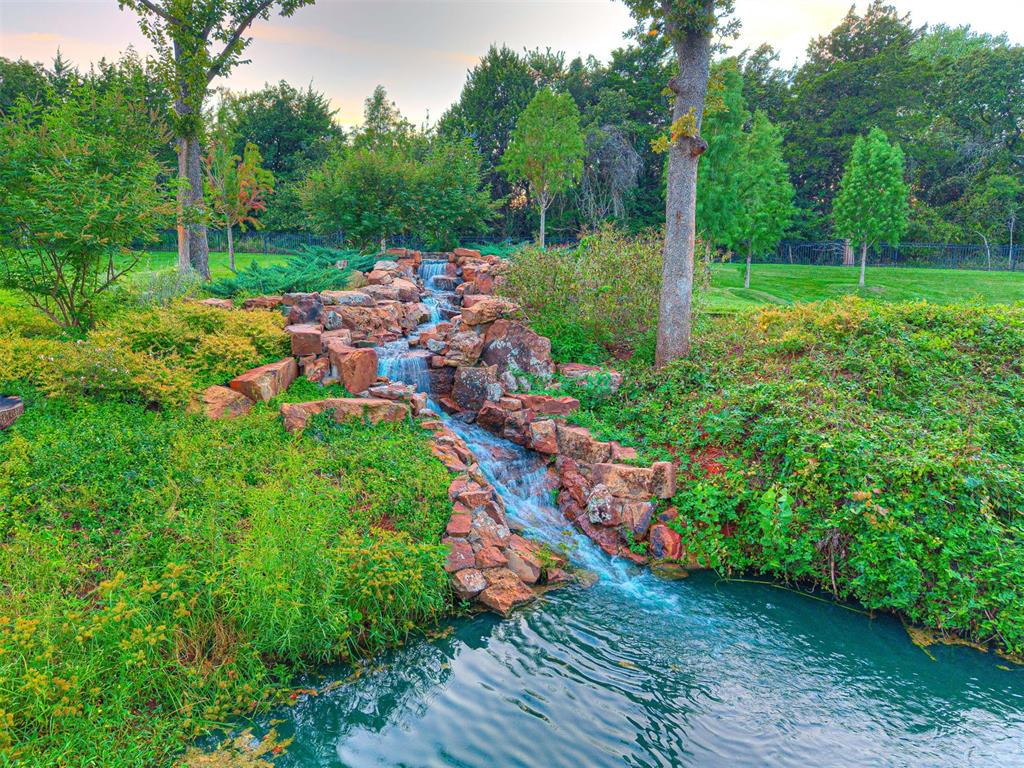 2909 Spring Crest Circle