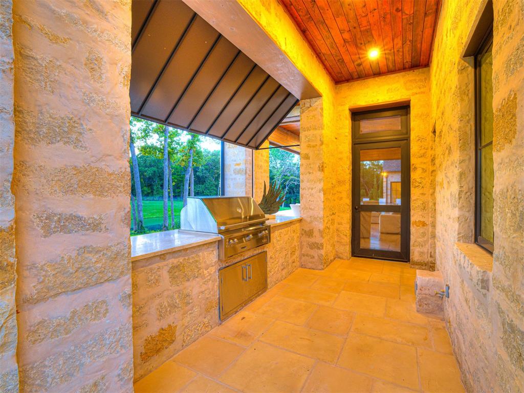 2909 Spring Crest Circle