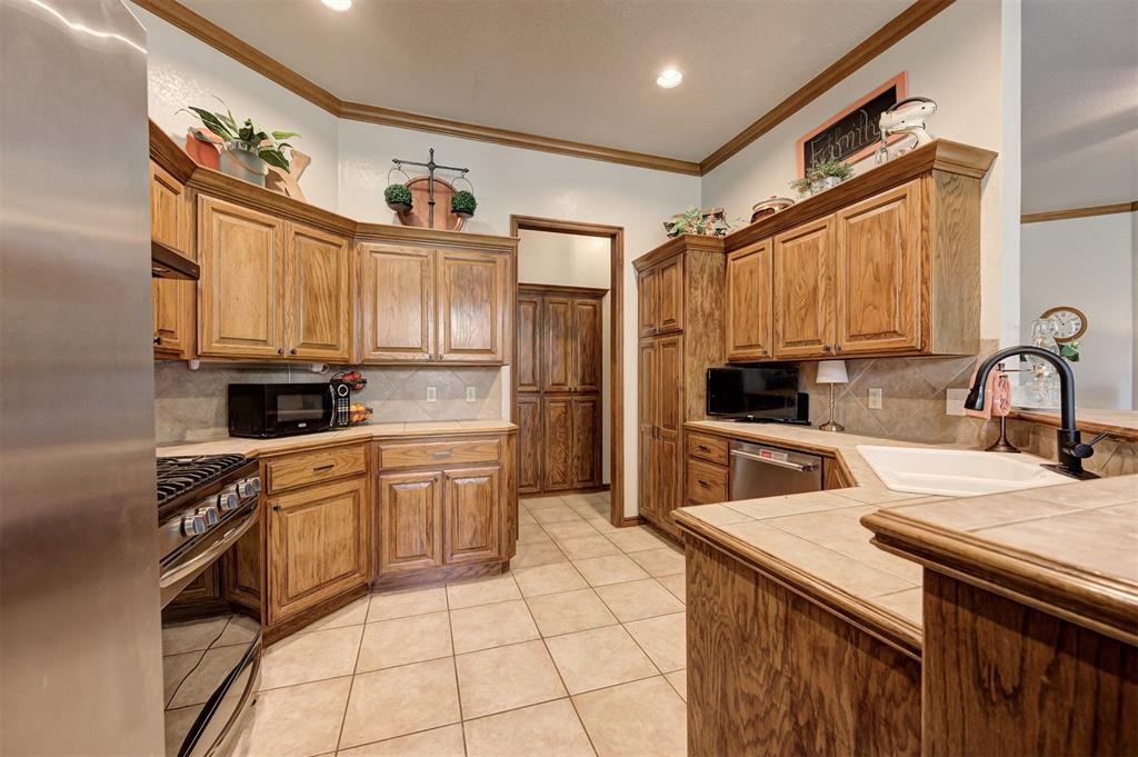 3809 Scissortail Drive