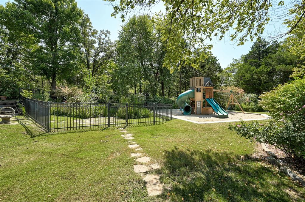 4100 Oakdale Forest Road