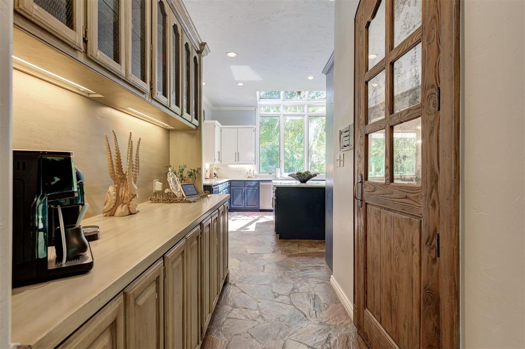 4100 Oakdale Forest Road